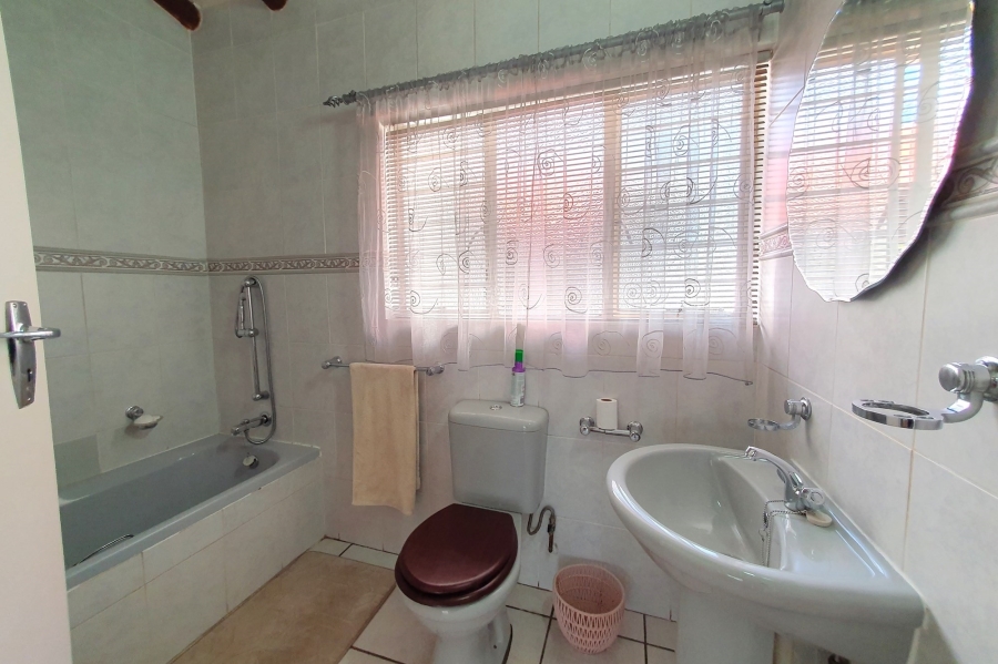 3 Bedroom Property for Sale in Doringkloof Gauteng