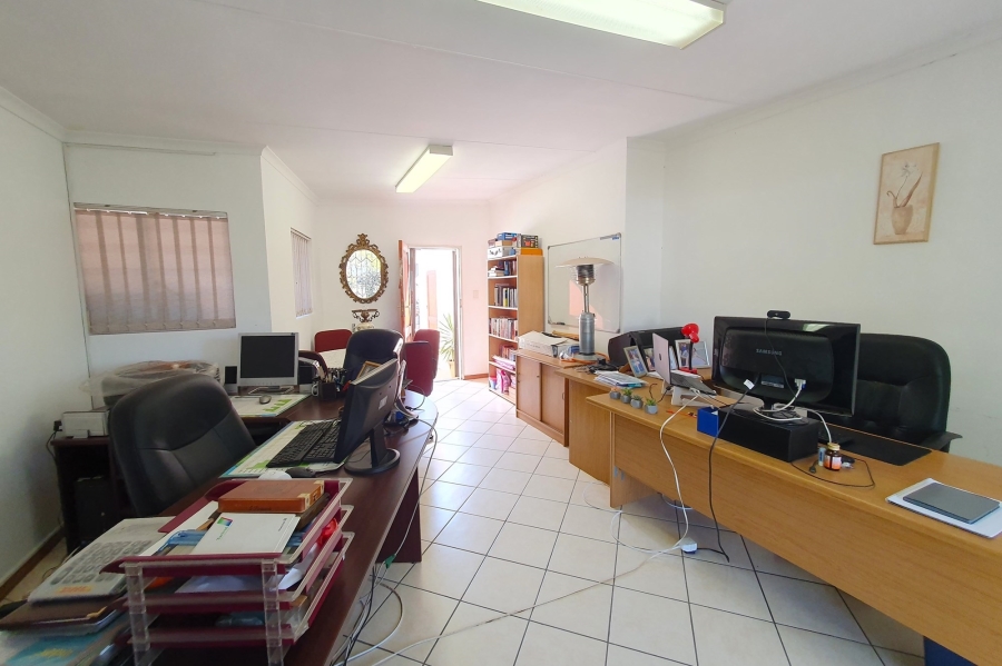 3 Bedroom Property for Sale in Doringkloof Gauteng