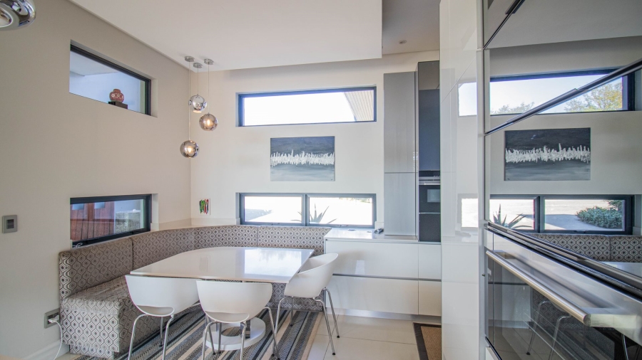 5 Bedroom Property for Sale in Blue Hills Equestrian Estate Gauteng