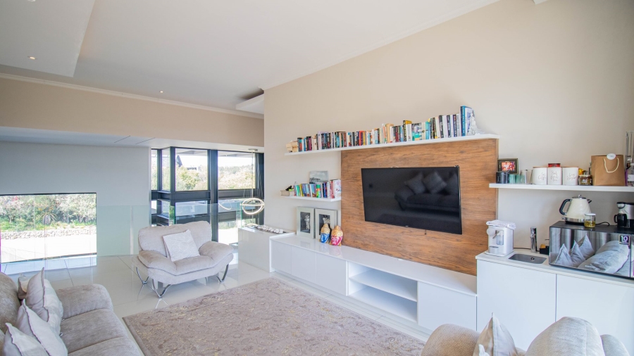 5 Bedroom Property for Sale in Blue Hills Equestrian Estate Gauteng