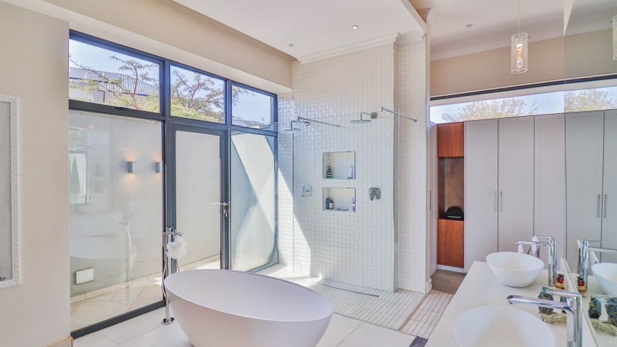 5 Bedroom Property for Sale in Blue Hills Equestrian Estate Gauteng
