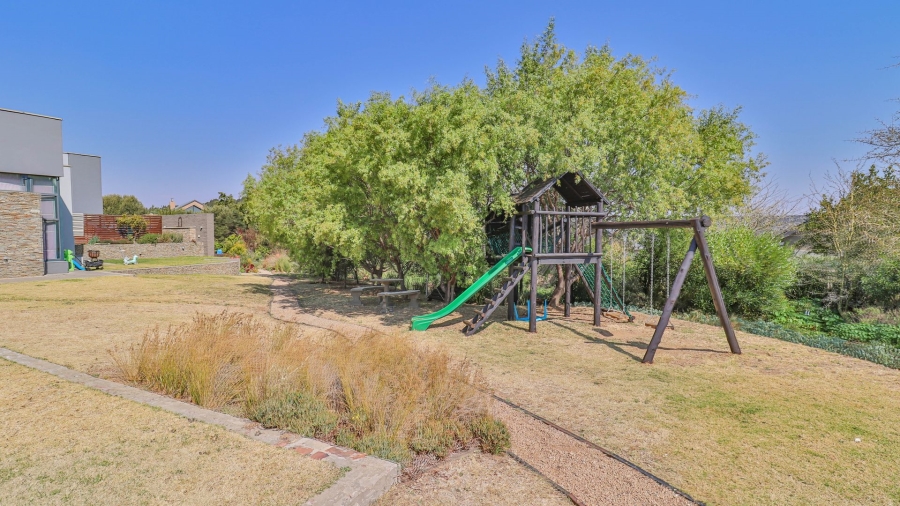 5 Bedroom Property for Sale in Blue Hills Equestrian Estate Gauteng
