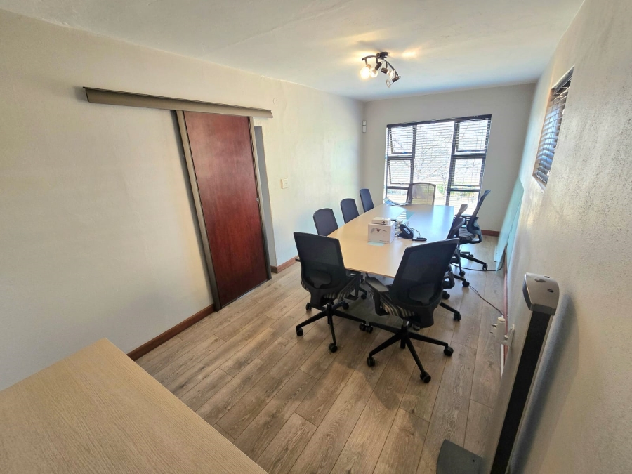 5 Bedroom Property for Sale in Zwartkop Gauteng