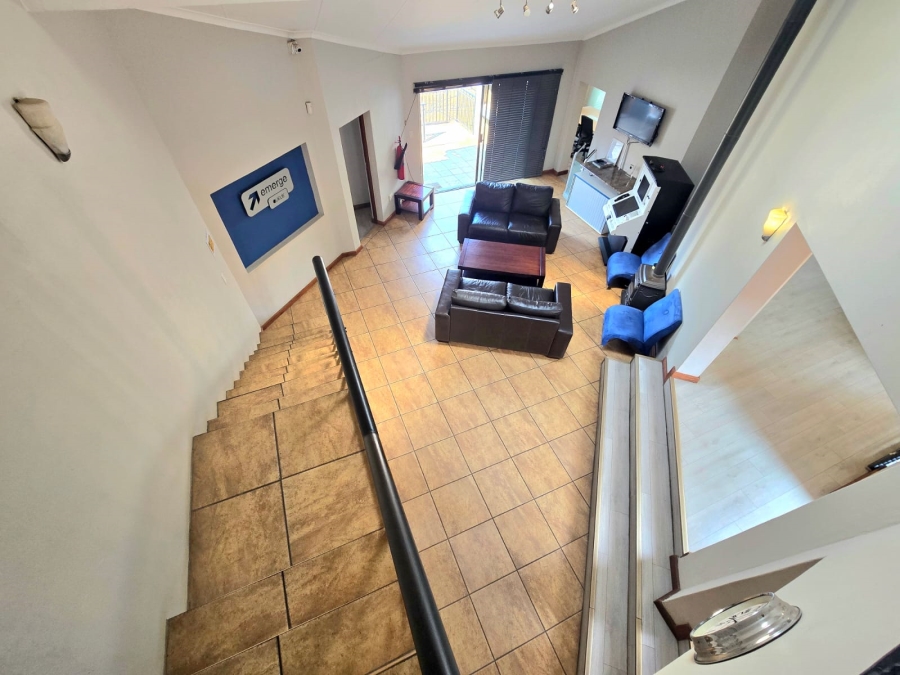 5 Bedroom Property for Sale in Zwartkop Gauteng