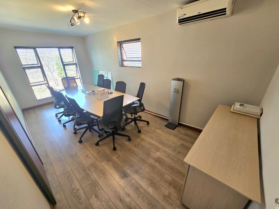 5 Bedroom Property for Sale in Zwartkop Gauteng