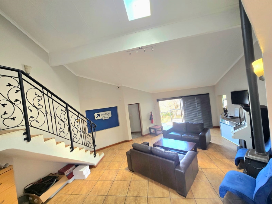 5 Bedroom Property for Sale in Zwartkop Gauteng