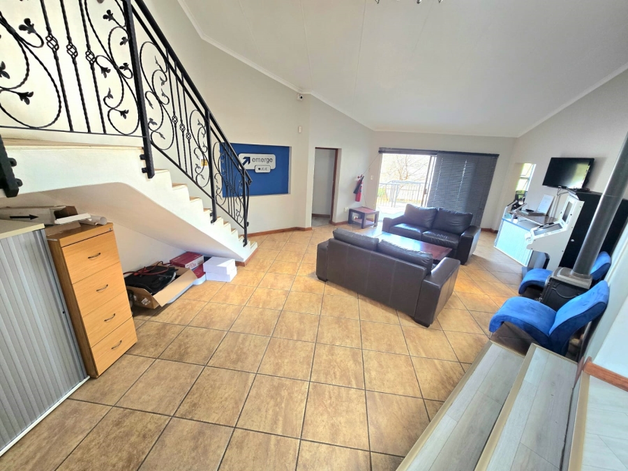 5 Bedroom Property for Sale in Zwartkop Gauteng