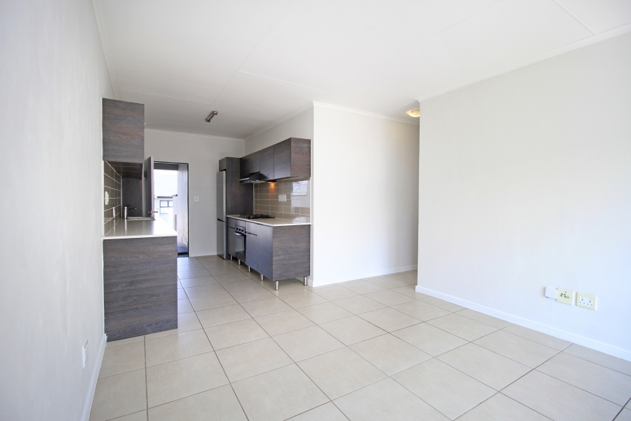 1 Bedroom Property for Sale in Olivedale Gauteng