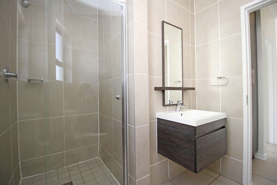 1 Bedroom Property for Sale in Olivedale Gauteng