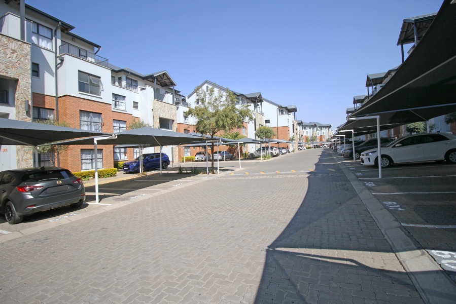 1 Bedroom Property for Sale in Olivedale Gauteng