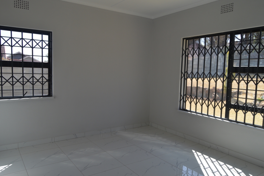 To Let 6 Bedroom Property for Rent in Horison Gauteng