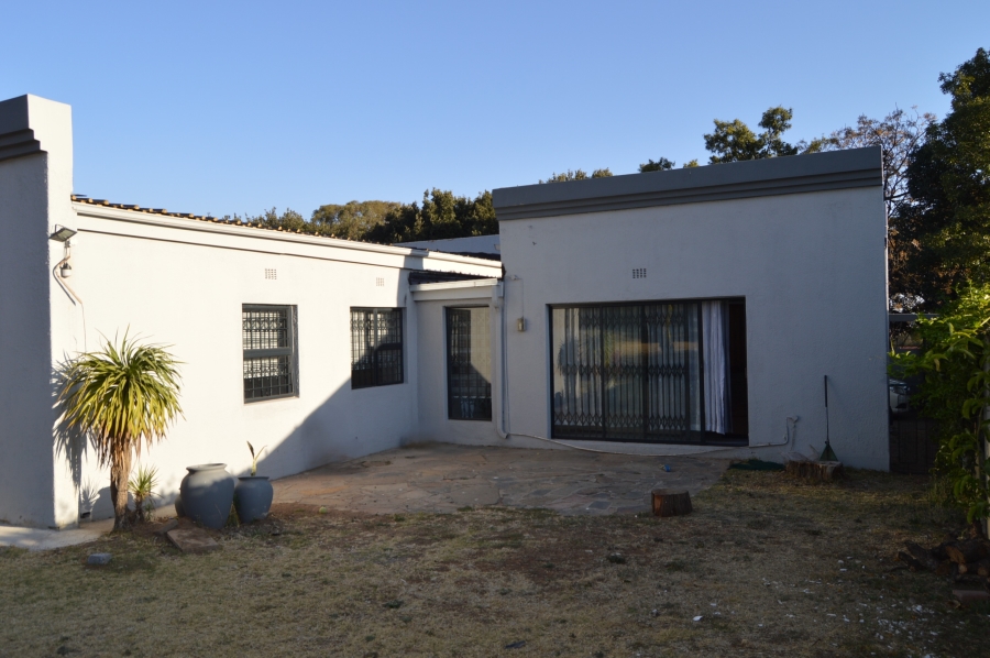 To Let 6 Bedroom Property for Rent in Horison Gauteng