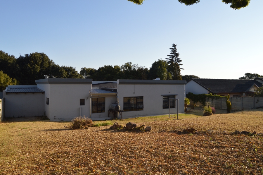 To Let 6 Bedroom Property for Rent in Horison Gauteng