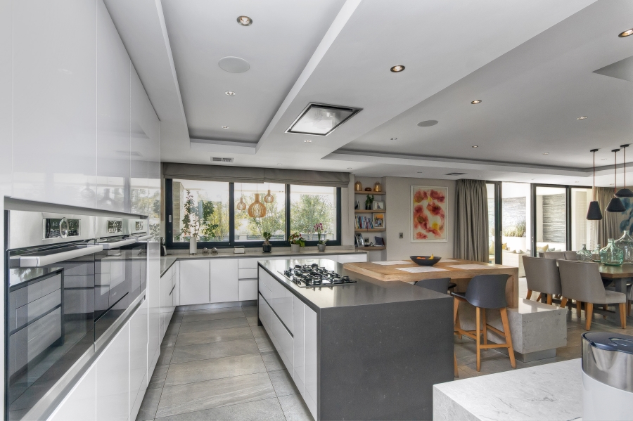 4 Bedroom Property for Sale in Waterfall Country Estate Gauteng