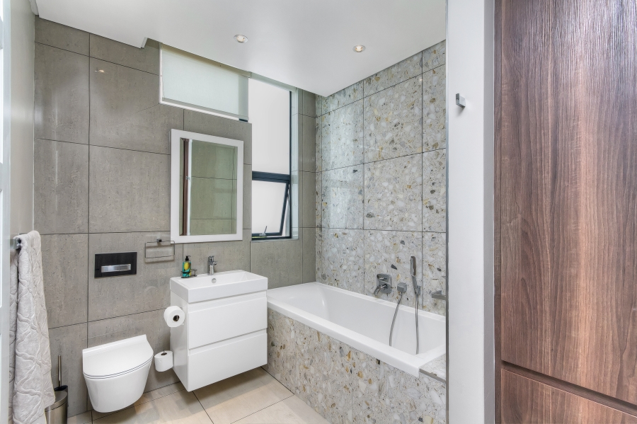 4 Bedroom Property for Sale in Waterfall Country Estate Gauteng