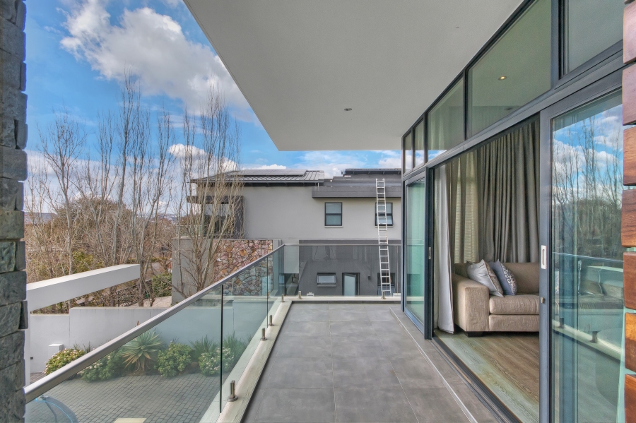4 Bedroom Property for Sale in Waterfall Country Estate Gauteng