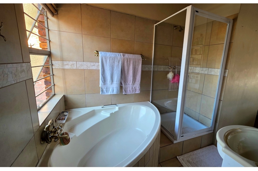3 Bedroom Property for Sale in The Reeds Gauteng