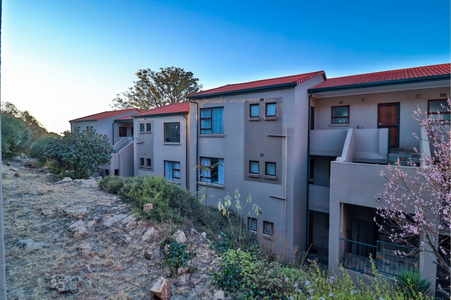 To Let 2 Bedroom Property for Rent in Wilro Park Gauteng