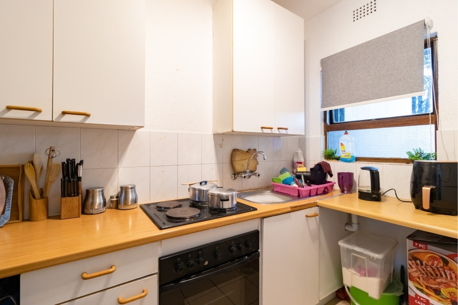 To Let 2 Bedroom Property for Rent in Wilro Park Gauteng