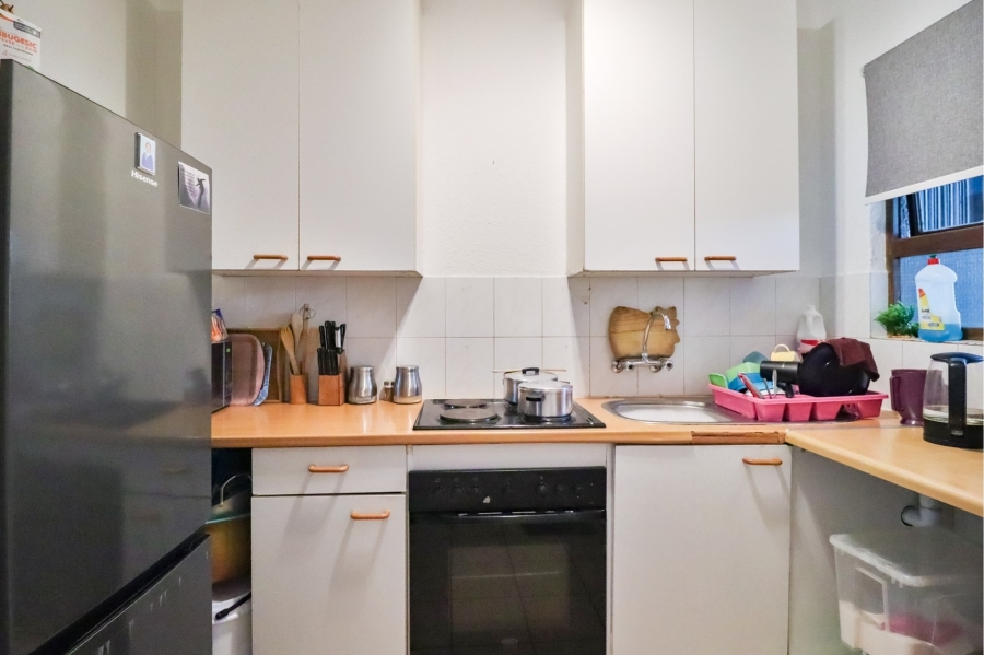 To Let 2 Bedroom Property for Rent in Wilro Park Gauteng