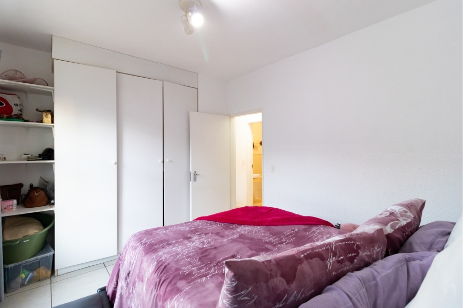 To Let 2 Bedroom Property for Rent in Wilro Park Gauteng