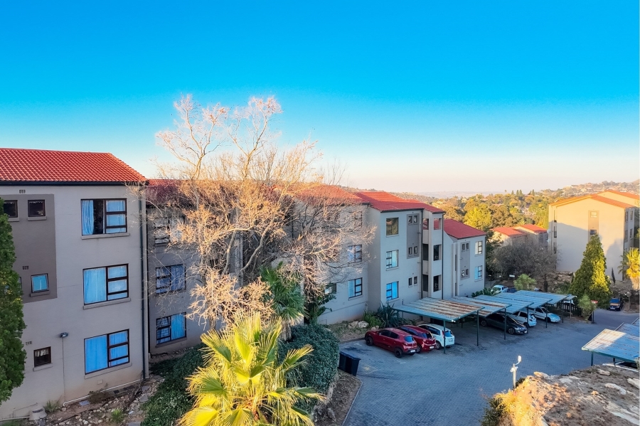 To Let 2 Bedroom Property for Rent in Wilro Park Gauteng