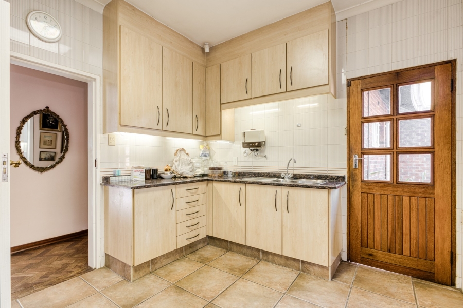 4 Bedroom Property for Sale in Oaklands Gauteng