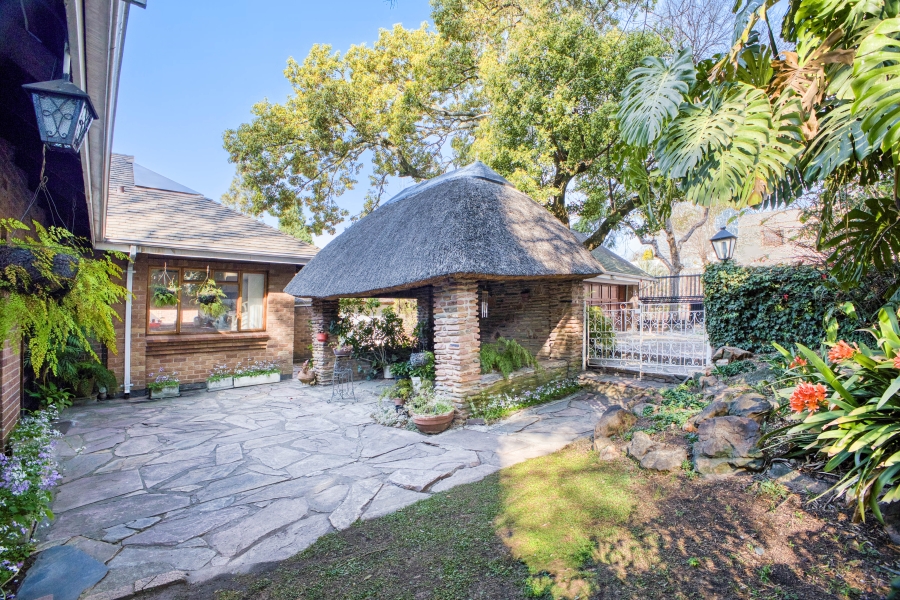 4 Bedroom Property for Sale in Oaklands Gauteng