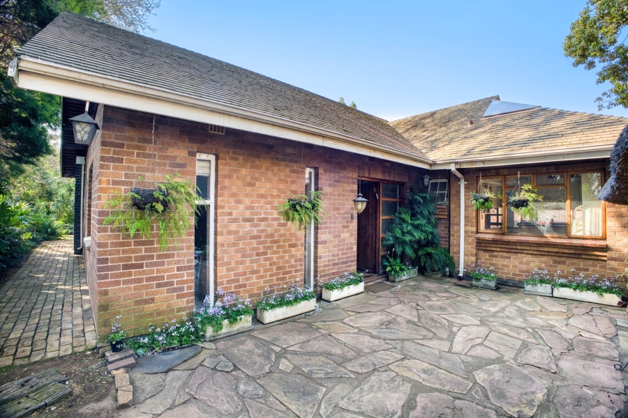 4 Bedroom Property for Sale in Oaklands Gauteng