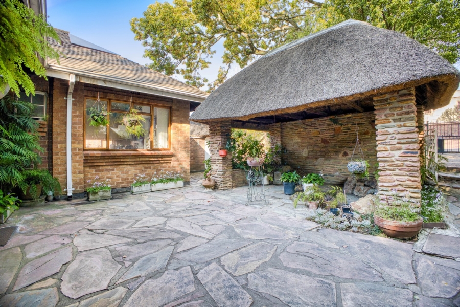 4 Bedroom Property for Sale in Oaklands Gauteng