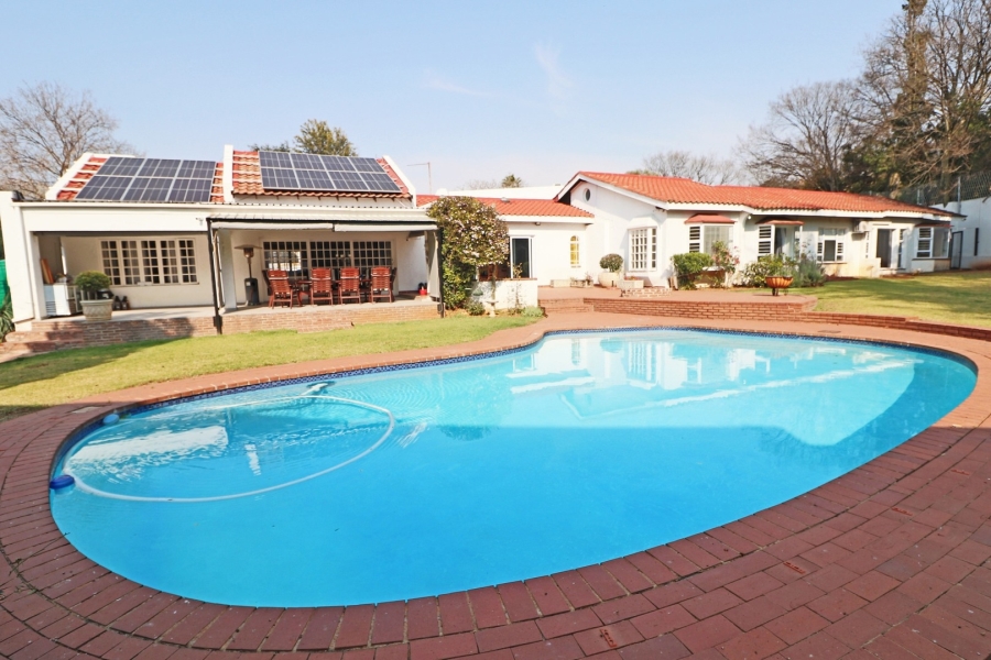 5 Bedroom Property for Sale in Bryanston Gauteng