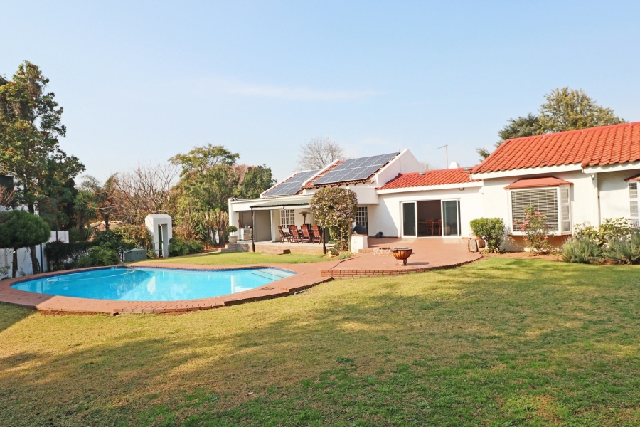5 Bedroom Property for Sale in Bryanston Gauteng