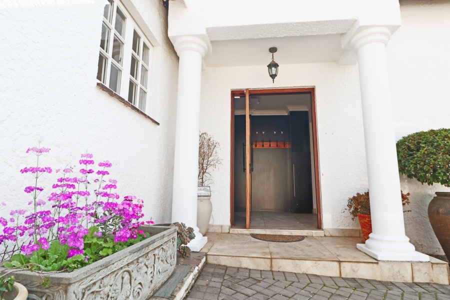 5 Bedroom Property for Sale in Bryanston Gauteng