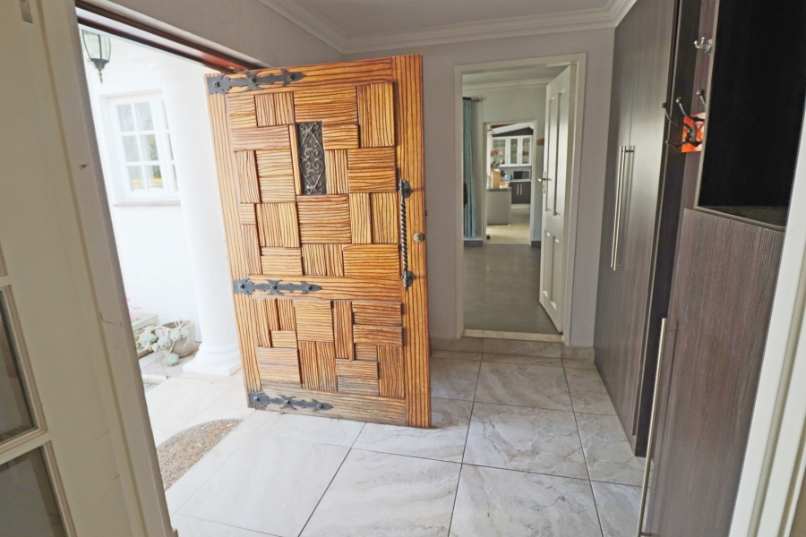 5 Bedroom Property for Sale in Bryanston Gauteng