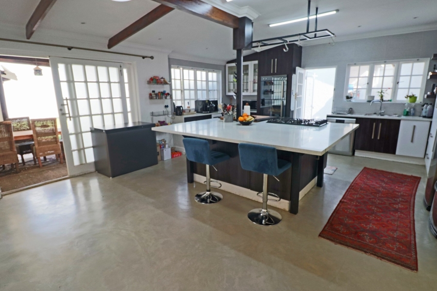 5 Bedroom Property for Sale in Bryanston Gauteng