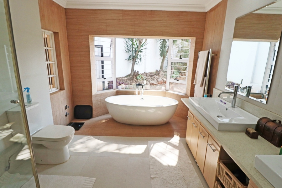 5 Bedroom Property for Sale in Bryanston Gauteng