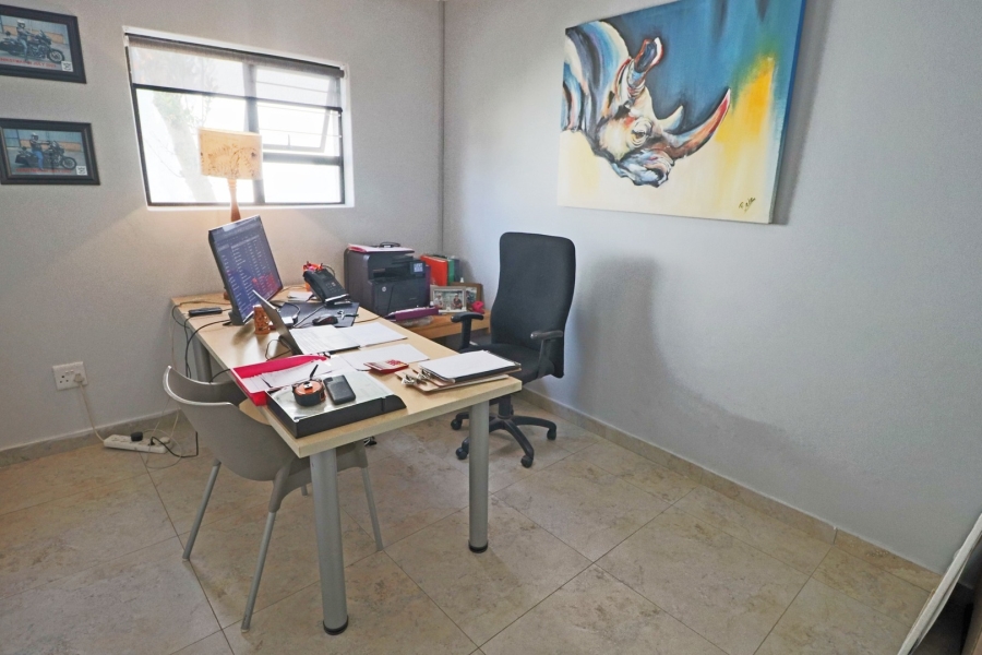 5 Bedroom Property for Sale in Bryanston Gauteng