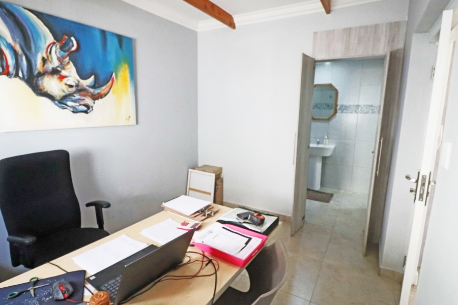 5 Bedroom Property for Sale in Bryanston Gauteng