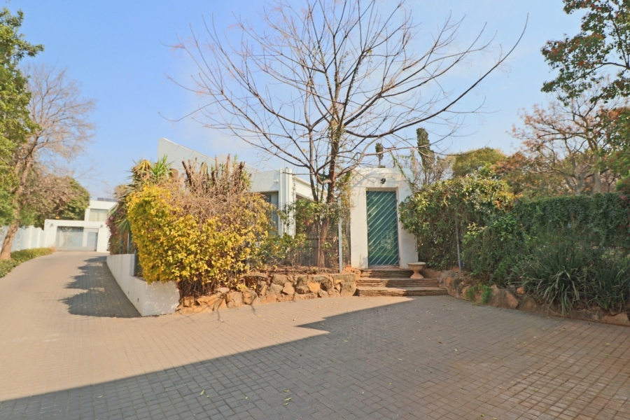 5 Bedroom Property for Sale in Bryanston Gauteng