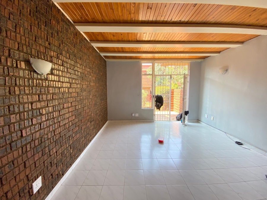 2 Bedroom Property for Sale in The Hill Gauteng