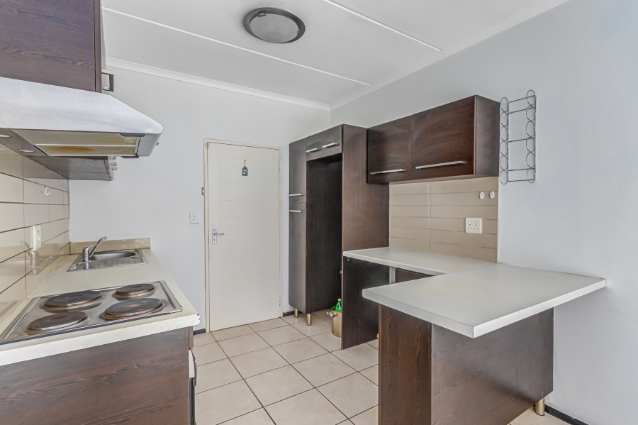 To Let 2 Bedroom Property for Rent in North Riding Gauteng