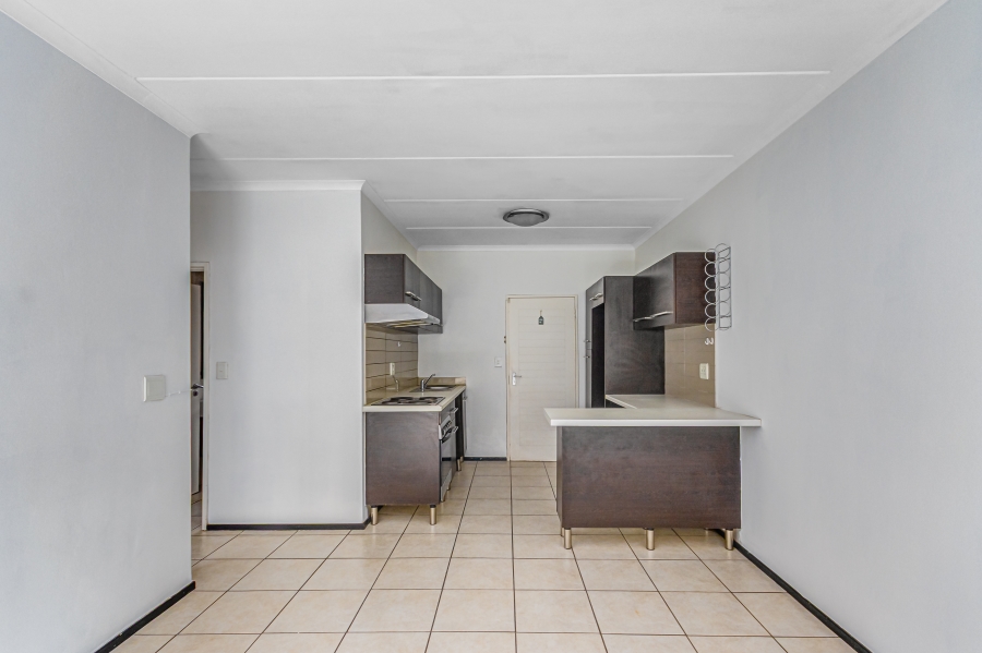 To Let 2 Bedroom Property for Rent in North Riding Gauteng