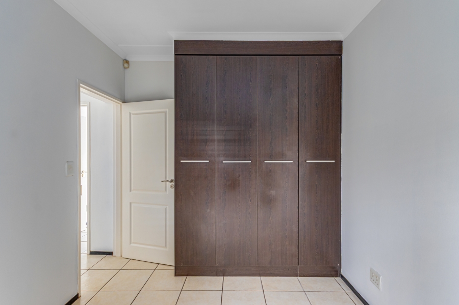 To Let 2 Bedroom Property for Rent in North Riding Gauteng
