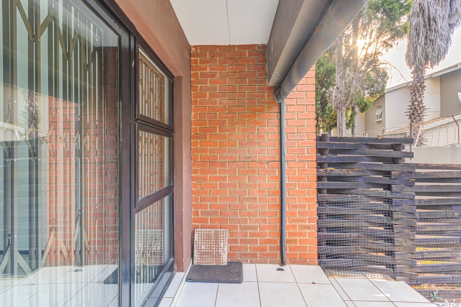 To Let 2 Bedroom Property for Rent in North Riding Gauteng
