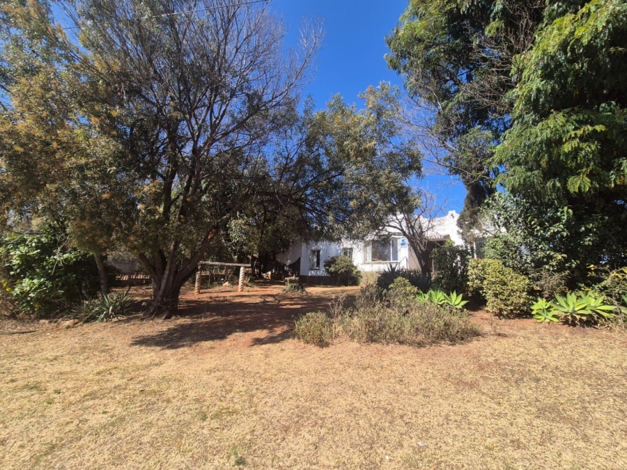 4 Bedroom Property for Sale in Wilro Park Gauteng