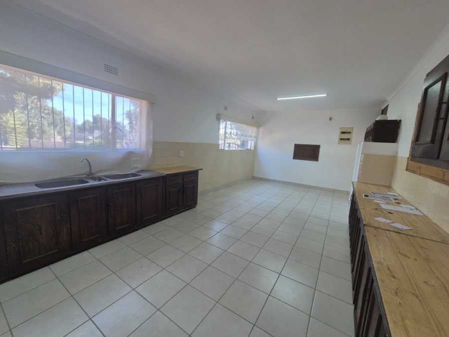 4 Bedroom Property for Sale in Wilro Park Gauteng