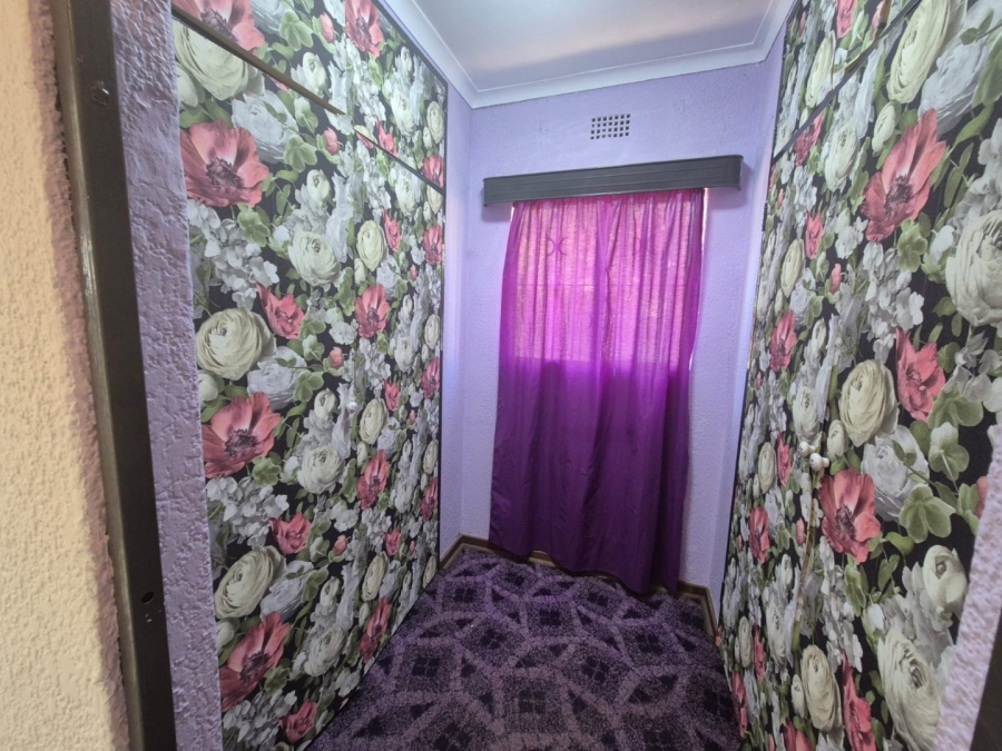 4 Bedroom Property for Sale in Wilro Park Gauteng