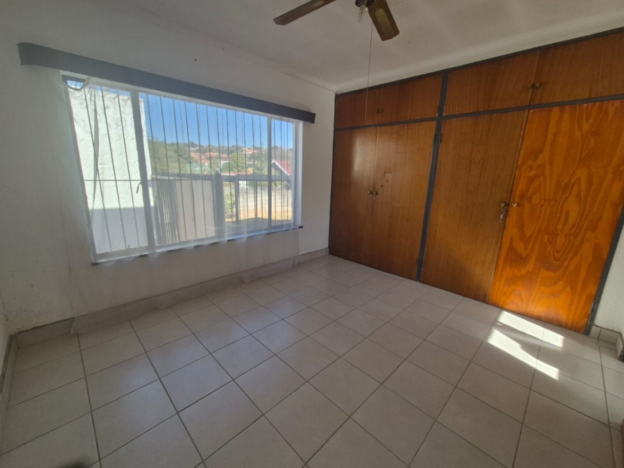 4 Bedroom Property for Sale in Wilro Park Gauteng