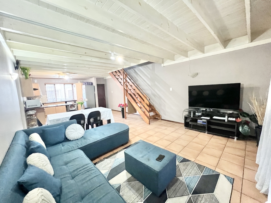 4 Bedroom Property for Sale in Halfway Gardens Gauteng