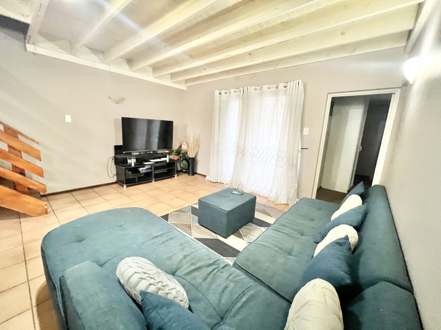 4 Bedroom Property for Sale in Halfway Gardens Gauteng